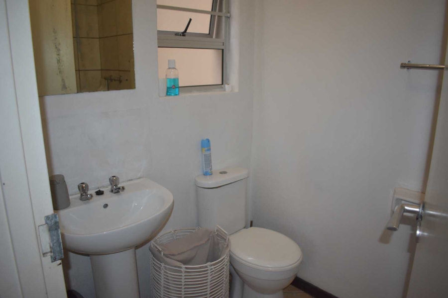 2 Bedroom Property for Sale in Beacon Bay Eastern Cape